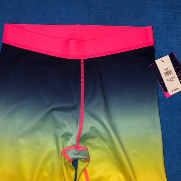 GAP Fit Capri  Colorblock Leggings for Girls - Picture 3 of 8